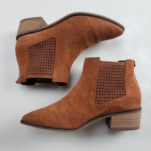 Cole Haan Val Ankle Boot Womens 8 Brown Suede Perforated Back Zip Grand Bootie - Picture 6 of 12